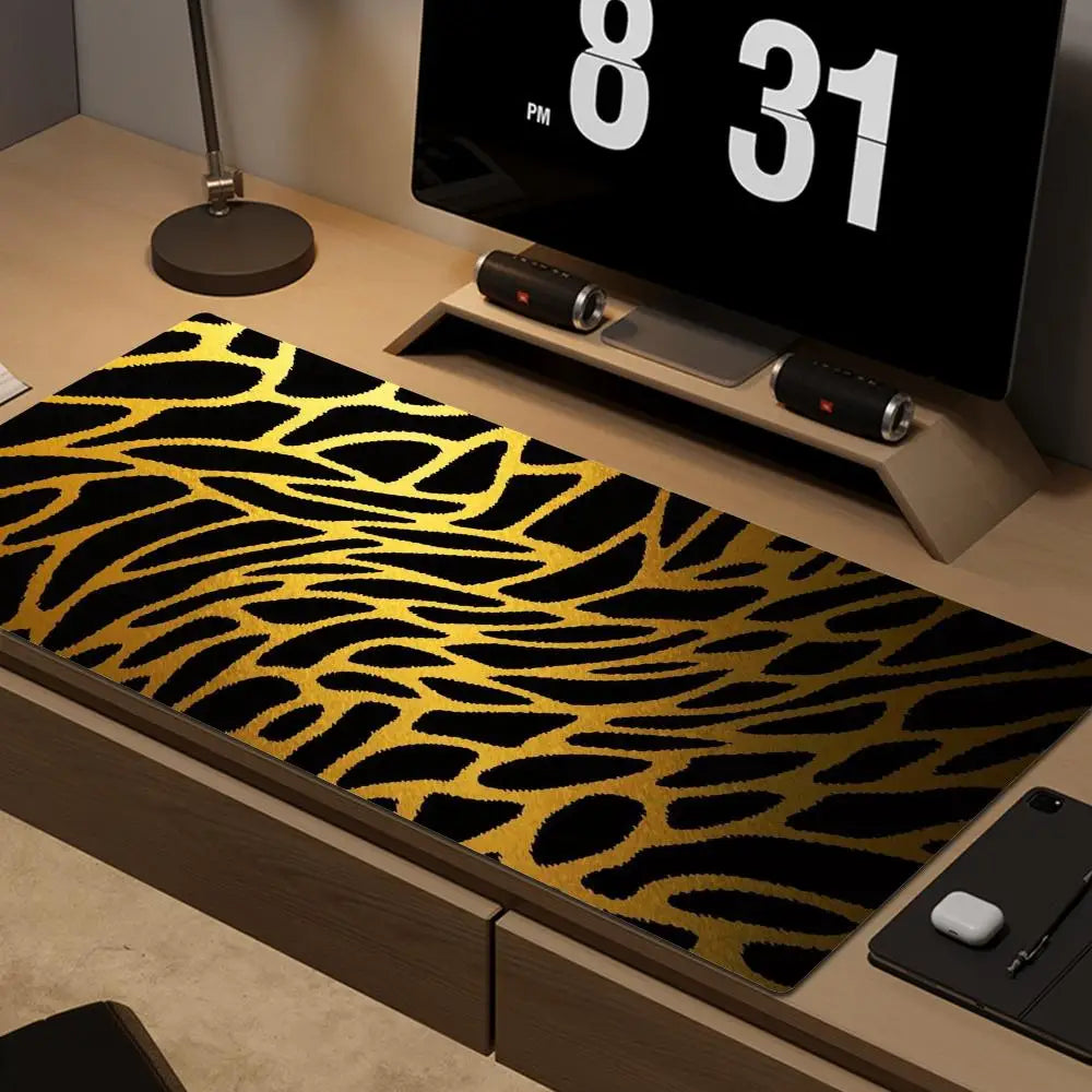 Leopard XXL Gaming Mouse Pad – Rubber Deskmat, Kawaii Anime Design, Multiple Sizes