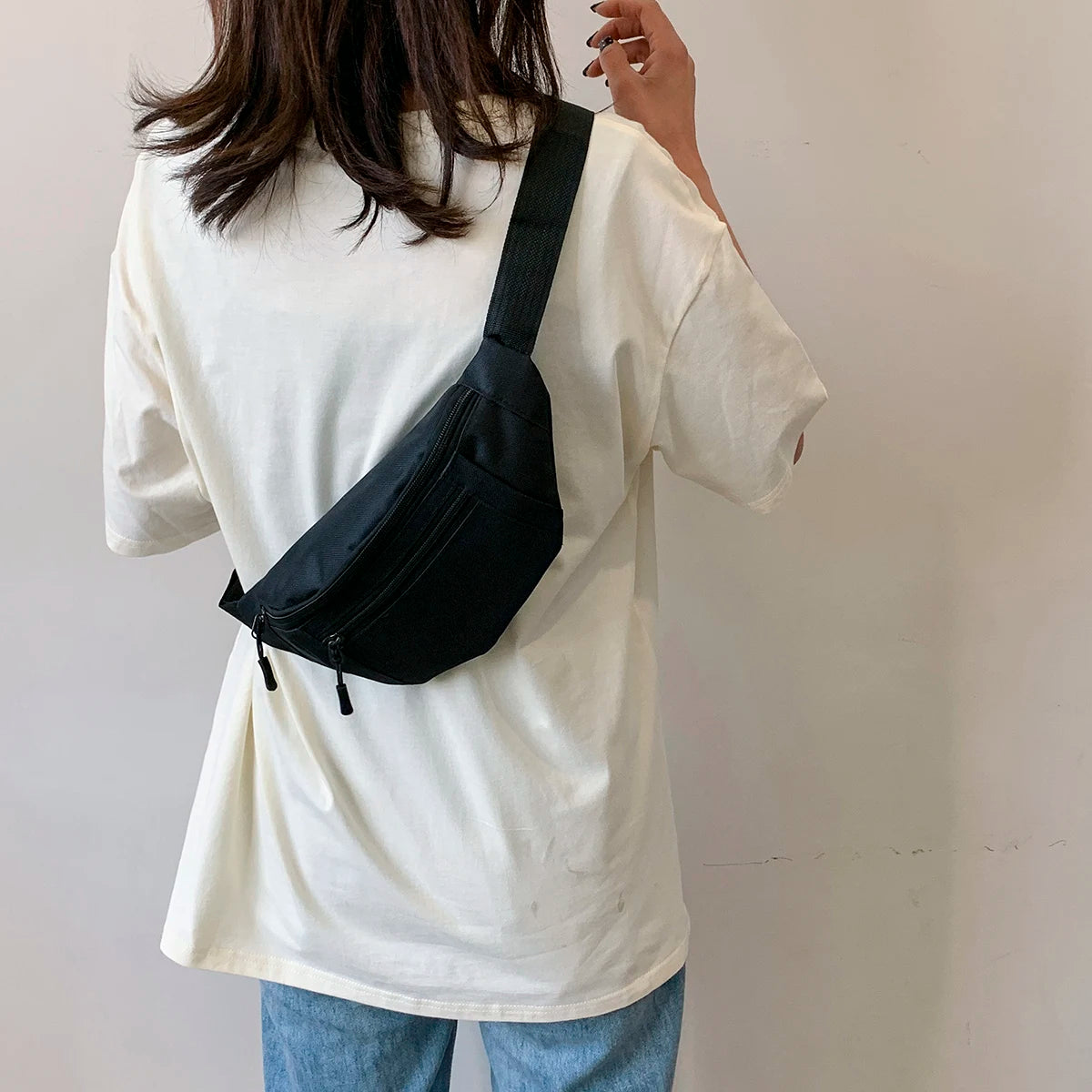 Large Nylon Fanny Pack – Crossbody Waist Bag for Sports & Travel