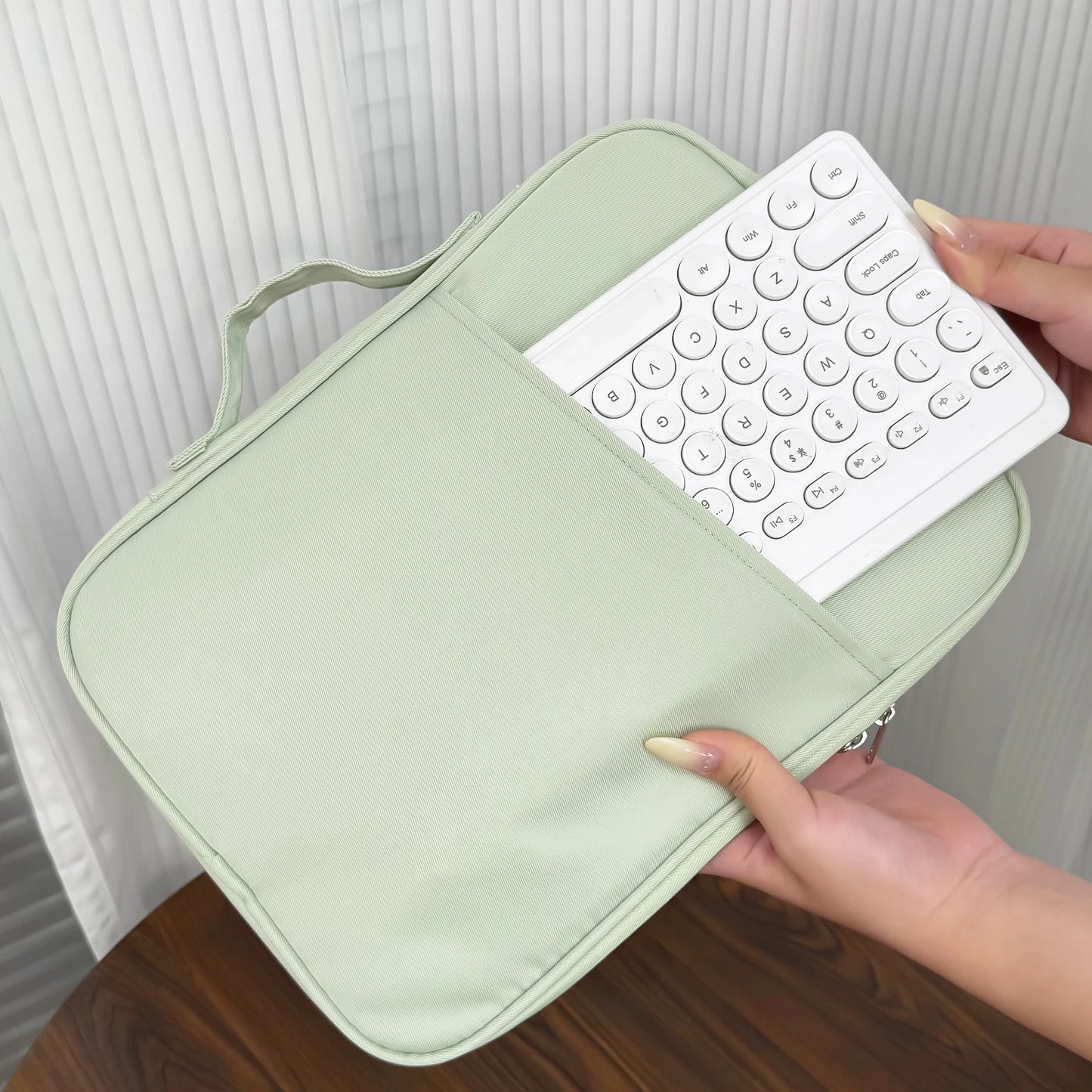 BAPPSUS 13" Tablet Carrying Case – Waterproof Nylon Sleeve for iPad Pro 11/13, MacBook Air M3/M4, Galaxy Tab S10+