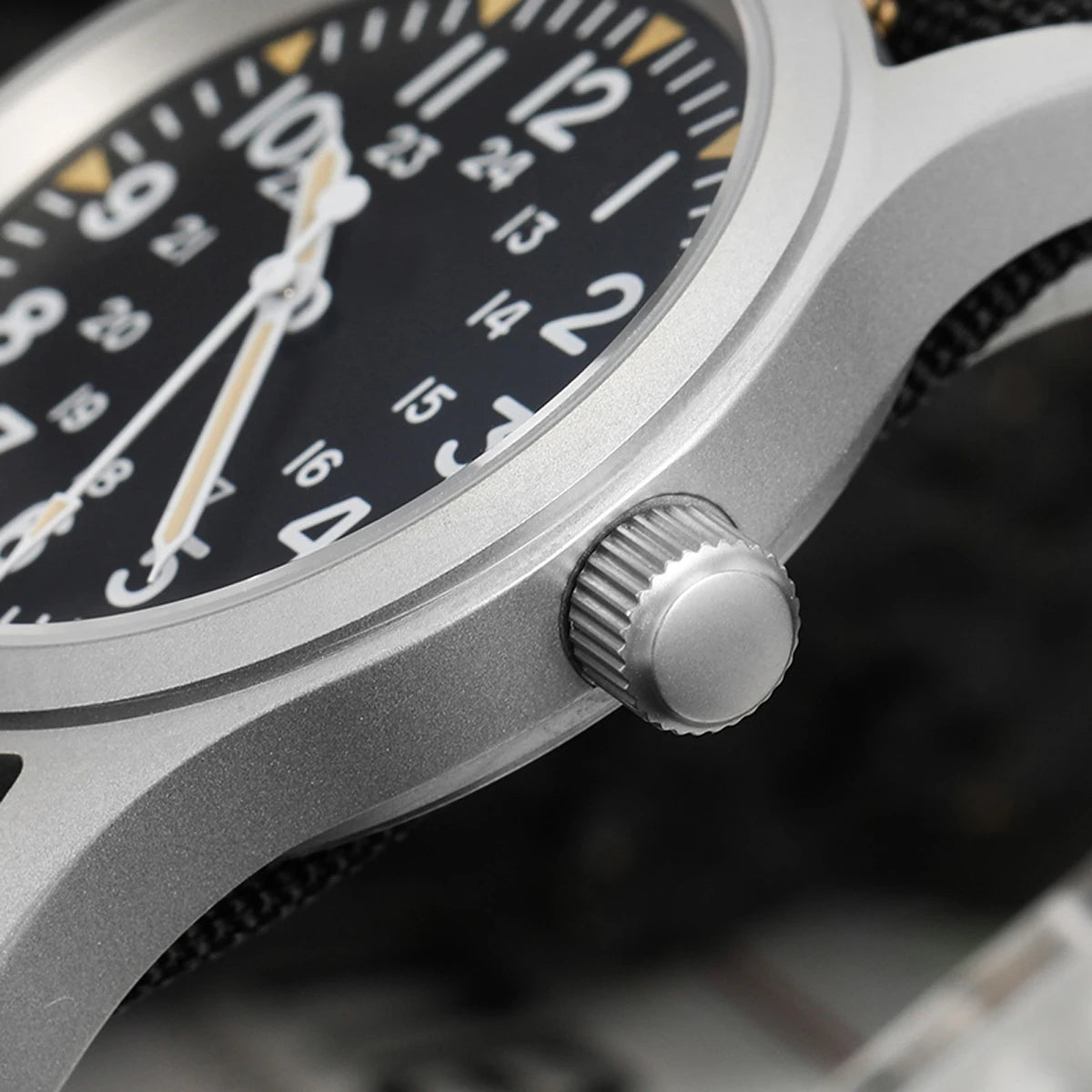 Militado ML05 Vintage Field Watch – 38mm, VH31 Sweep, Sapphire AR Crystal, Luminous