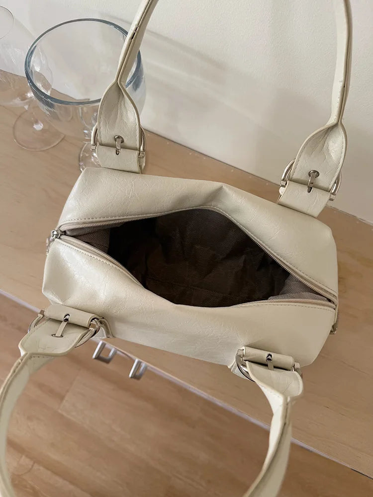 NIGEDU Rivet PU Leather Shoulder Bag