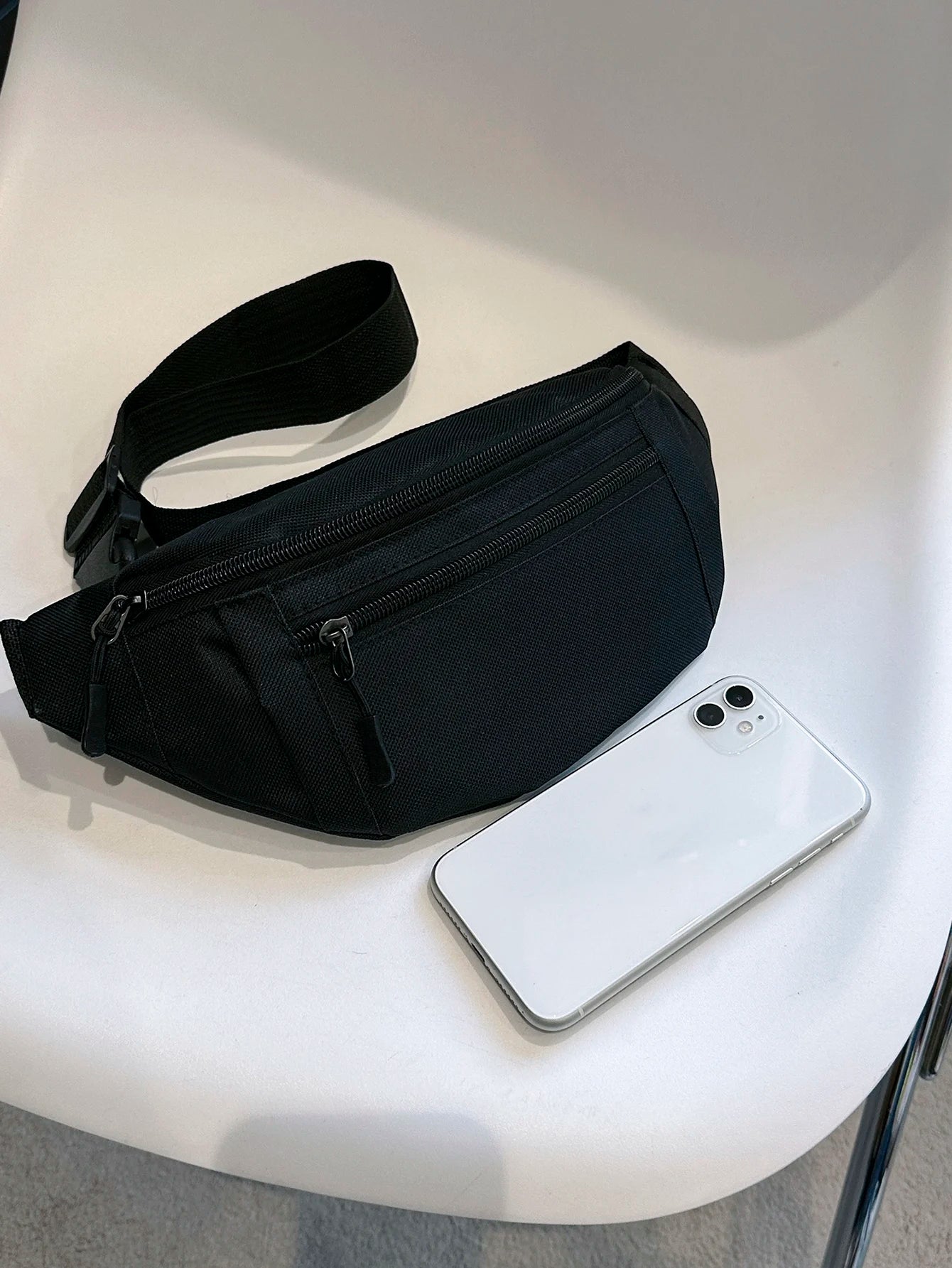 Large Nylon Fanny Pack – Crossbody Waist Bag for Sports & Travel