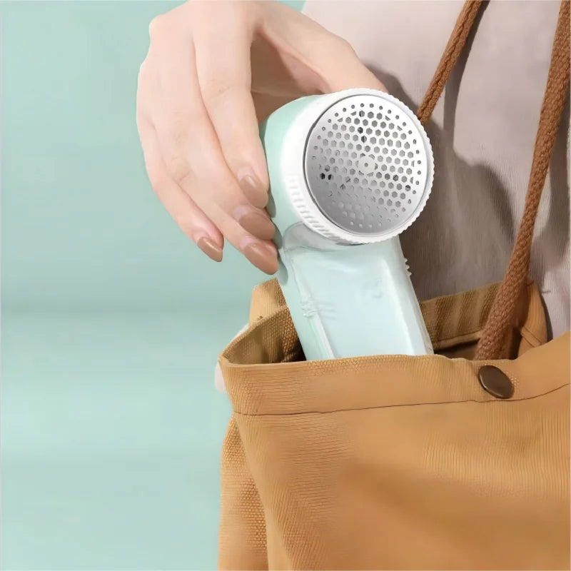 Electric Portable Fabric Lint Remover – Professional Clothes Shaver & Fuzz Trimmer with Brush