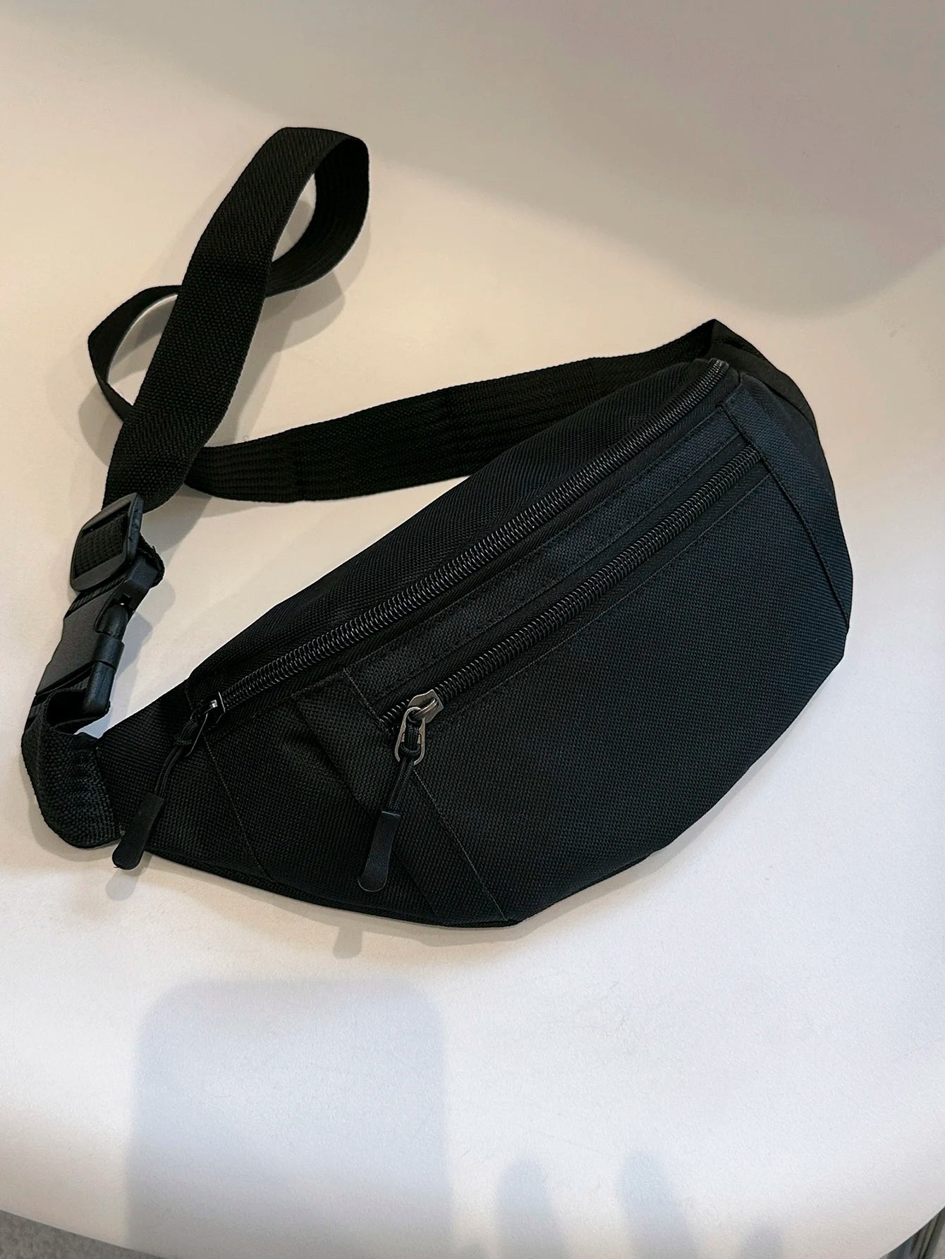 Large Nylon Fanny Pack – Crossbody Waist Bag for Sports & Travel