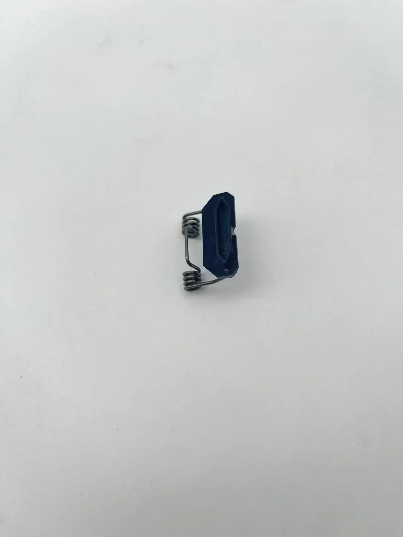 Kemei KM-2296 professional hair clipper replacement spring and plastic parts, for hair cutting and grooming tools.