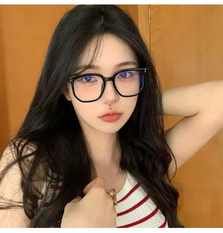 R.E.D. Shopping anti blue light glasses for men and women, computer eyewear with clear lenses and stylish frame.