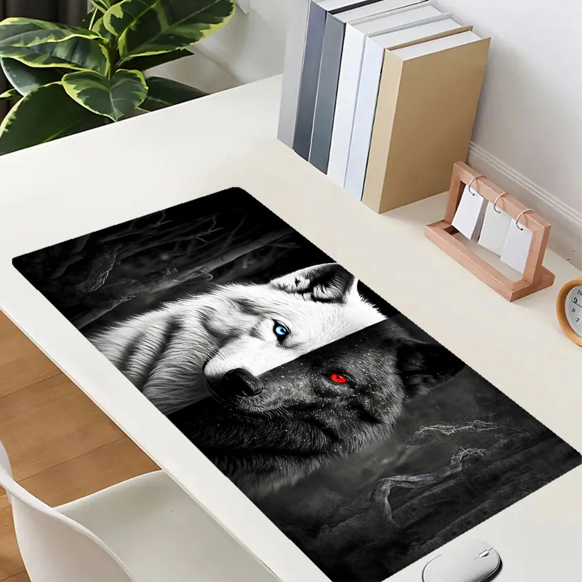 Large Gaming Mouse Pad Black and White Wolf King Design Non-Slip Base Heavy Duty for Desktop Laptop desk pad office accessories