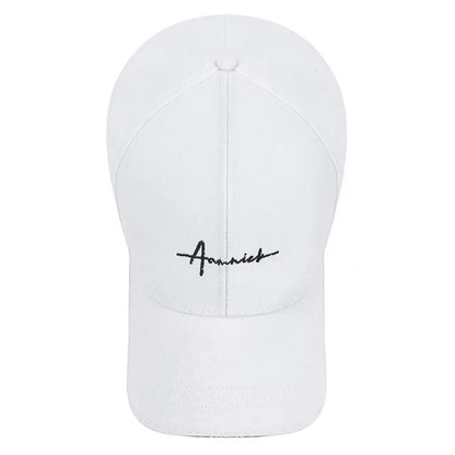 Cotton summer sunscreen adjustable baseball cap for women, solid color sun hat with wide brim, suitable for outdoor sun protection.