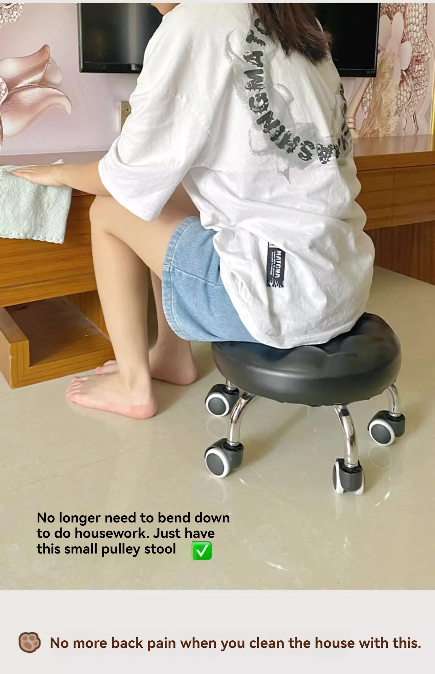 R.E.D. Shopping universal wheel stool with small size and wheels, designed for household use and floor wiping.