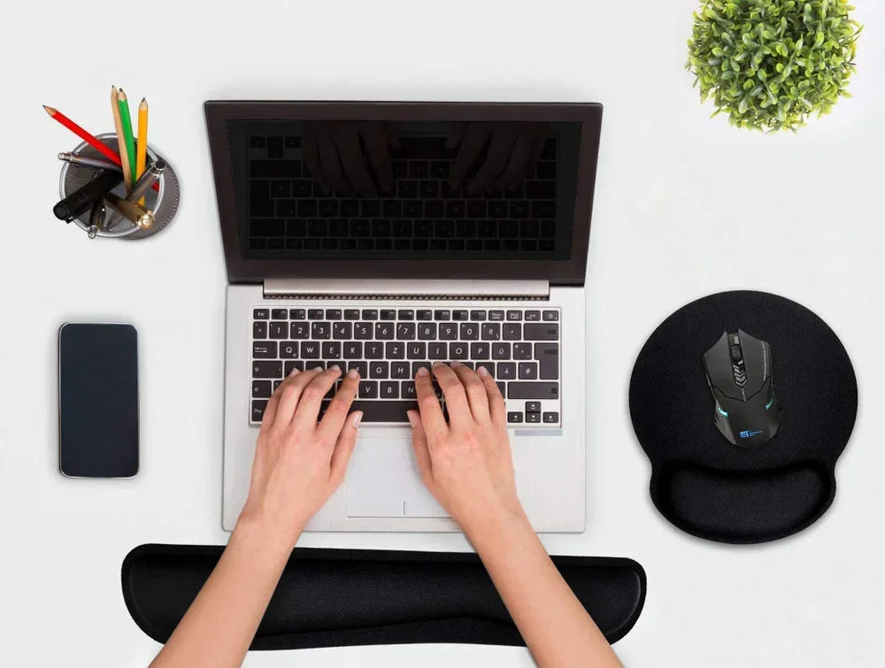 Memory Foam Wrist Rest Mouse Pad – Superfine Fibre, Ergonomic, for Gaming & Office