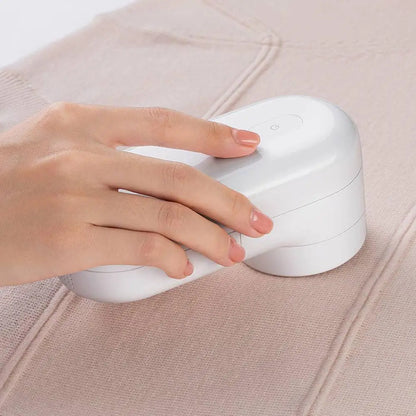 Xiaomi MIJIA Rechargeable Lint Remover – Portable Fabric Shaver for Clothes & Sweaters