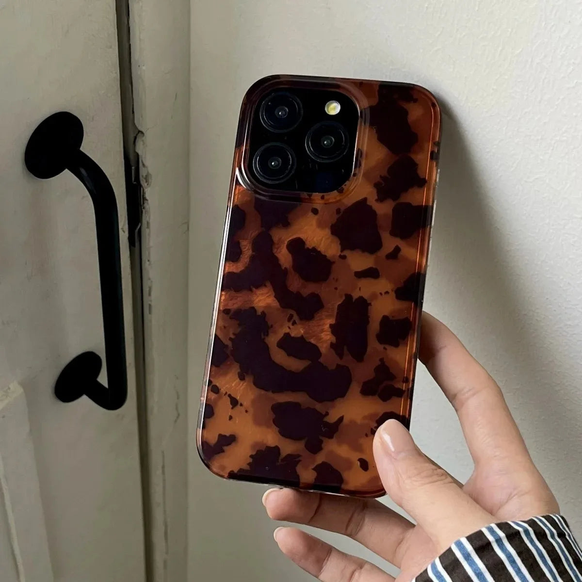 Retro Amber Texture Laser Phone Case | Stylish Leopard Print Soft Cover for iPhone 7-17 Pro Max, XR, XS