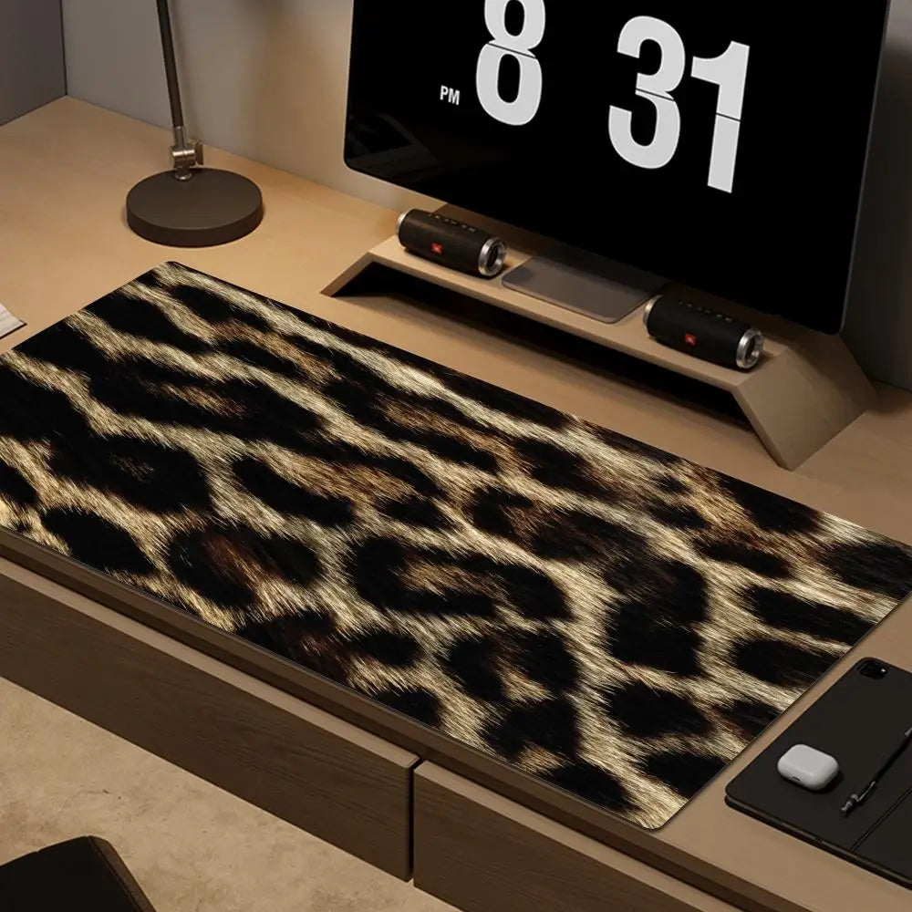 Leopard XXL Gaming Mouse Pad – Rubber Deskmat, Kawaii Anime Design, Multiple Sizes
